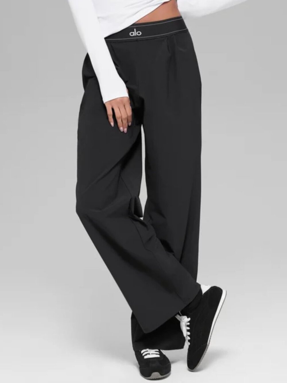 ALO Yoga NWT🐱‍👤Black Wide Leg Trouser 30" Inseam Regular🥰